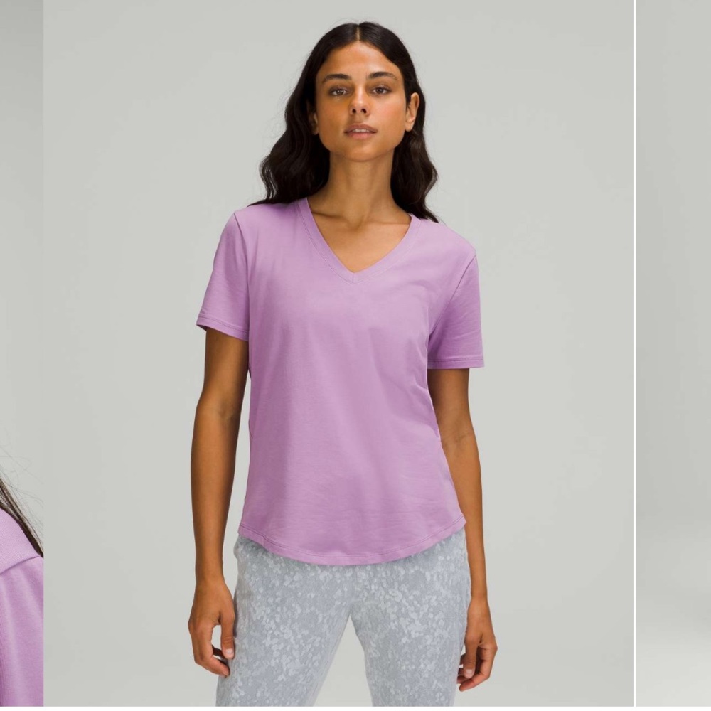 Lululemon Love Tee Short Sleeve V-neck-wisteria purple size 6